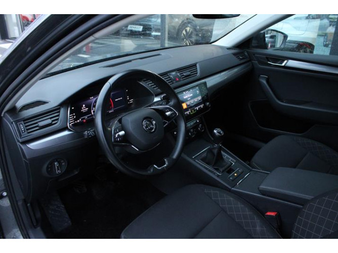 Škoda Superb 1.5 TSI Active 