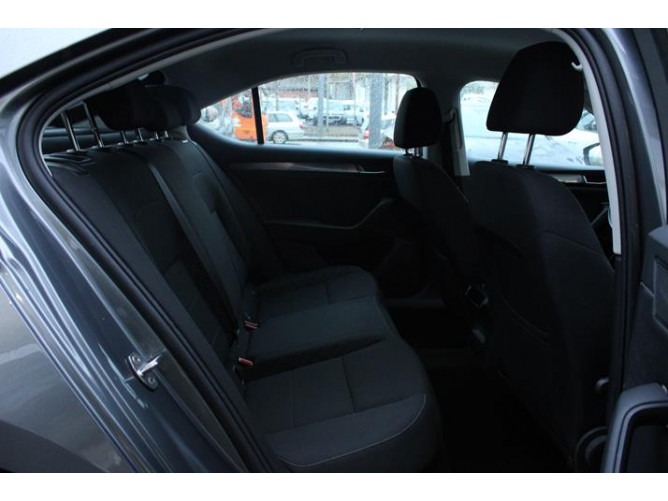 Škoda Superb 1.5 TSI Active 
