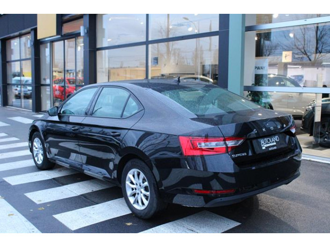 Škoda Superb 1.5 TSI ACTIVE 