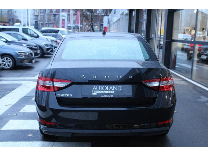 Škoda Superb 1.5 TSI ACTIVE 