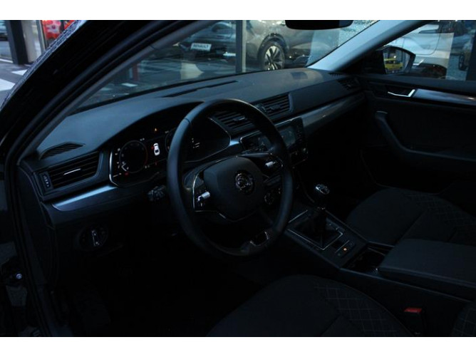 Škoda Superb 1.5 TSI ACTIVE 