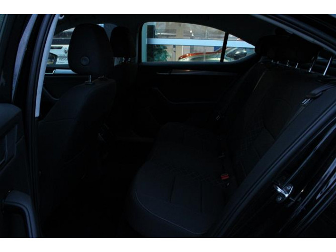 Škoda Superb 1.5 TSI ACTIVE 