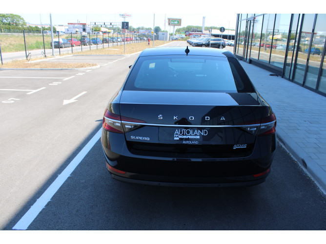Škoda Superb 2.0 TDI Ambition DSG 