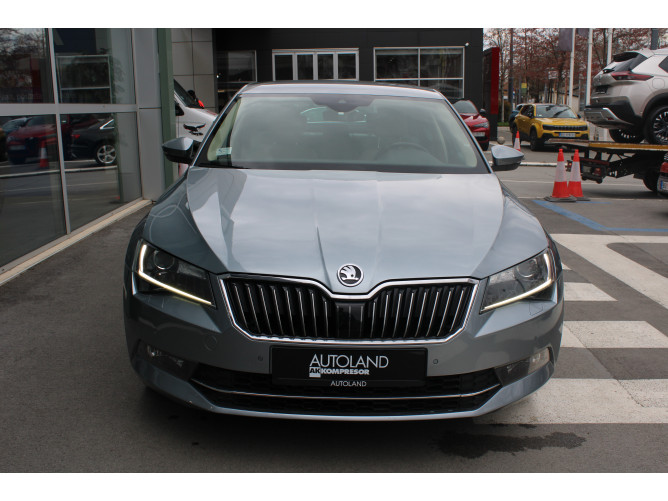 Škoda Superb 2.0 TDI Style DSG 4X4 