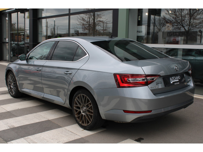 Škoda Superb 2.0 TDI Style DSG 4X4 