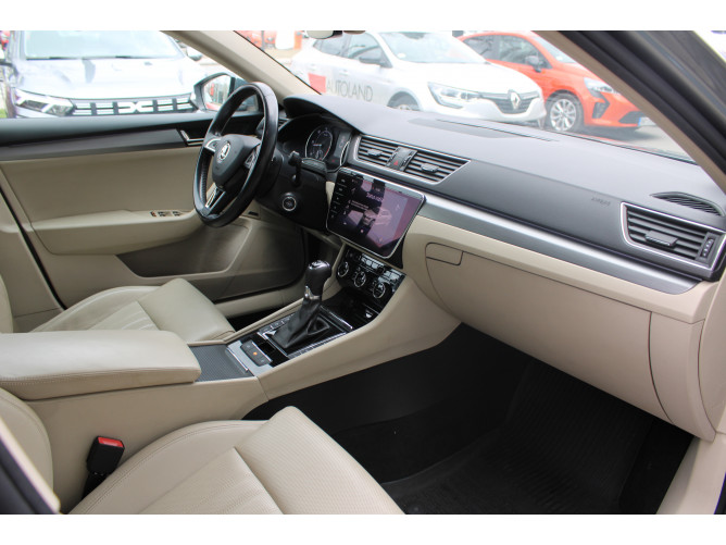 Škoda Superb 2.0 TDI Style DSG 4X4 
