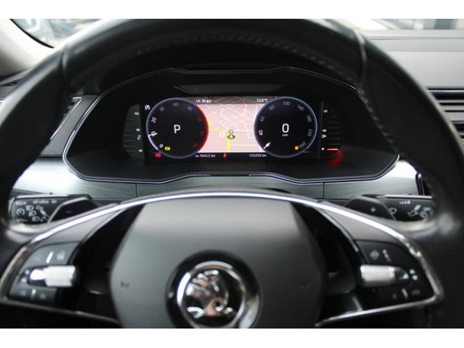 Škoda Superb 2.0 TDI AMBITION 4X4 DSG 