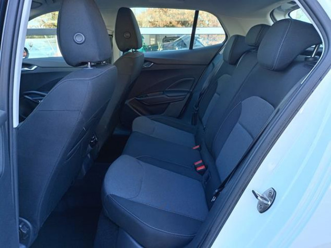Škoda Fabia 1.0 Essence TNG 