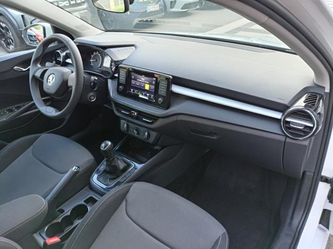 Škoda Fabia 1.0 Essence TNG 