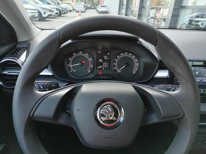 Škoda Fabia 1.0 Essence TNG 
