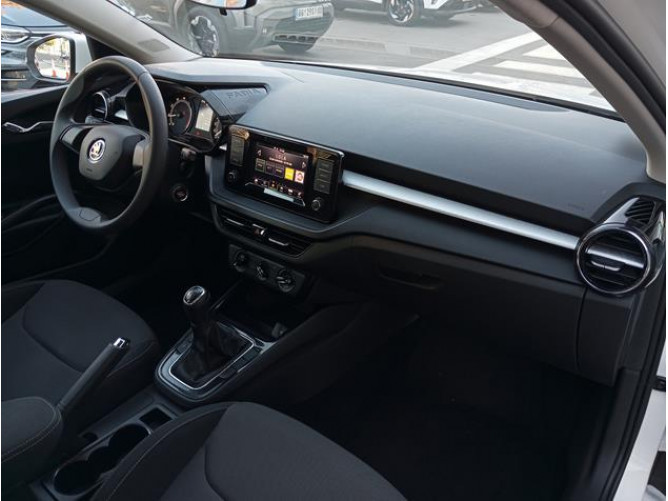 Škoda Fabia 1.0 Essence TNG 