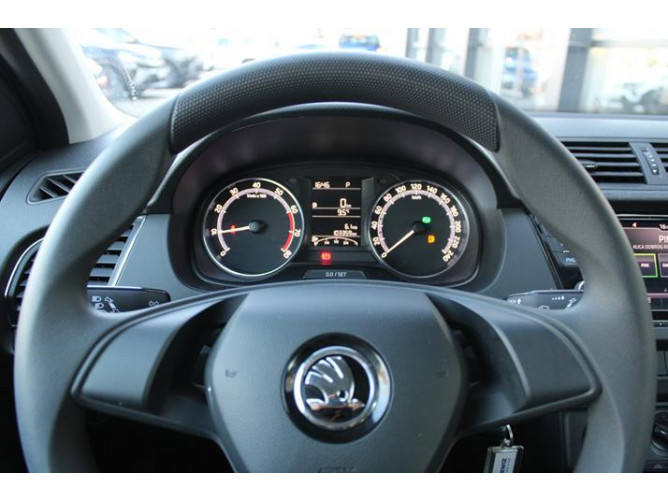 Škoda Fabia 1.0 TSI Ambition DSG 