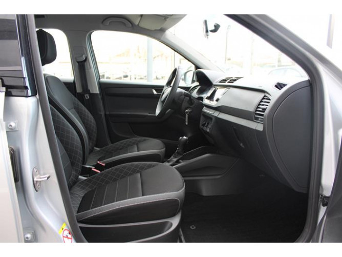 Škoda Fabia 1.0 TSI Ambition DSG 