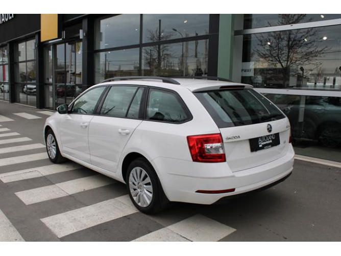 Škoda Octavia 1.6 TDI AMBITION 