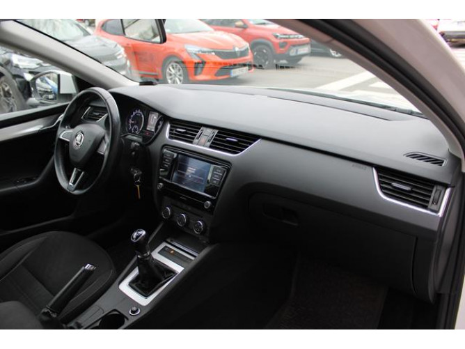 Škoda Octavia 1.6 TDI AMBITION 