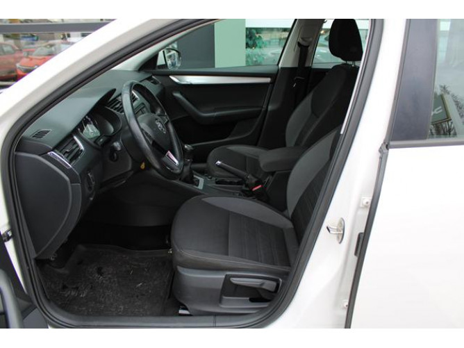 Škoda Octavia 1.6 TDI AMBITION 