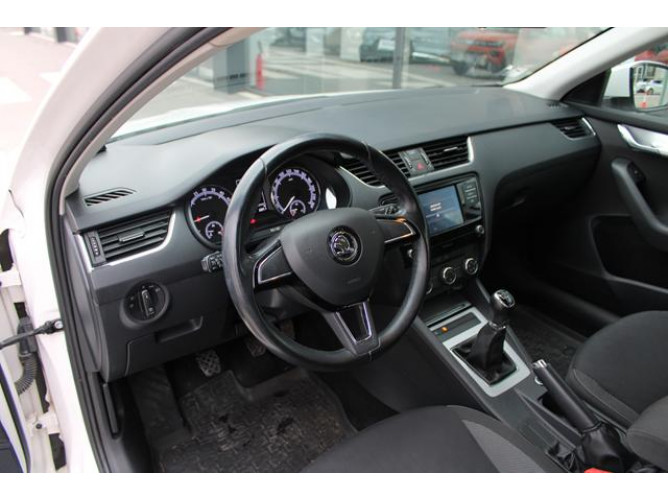 Škoda Octavia 1.6 TDI AMBITION 