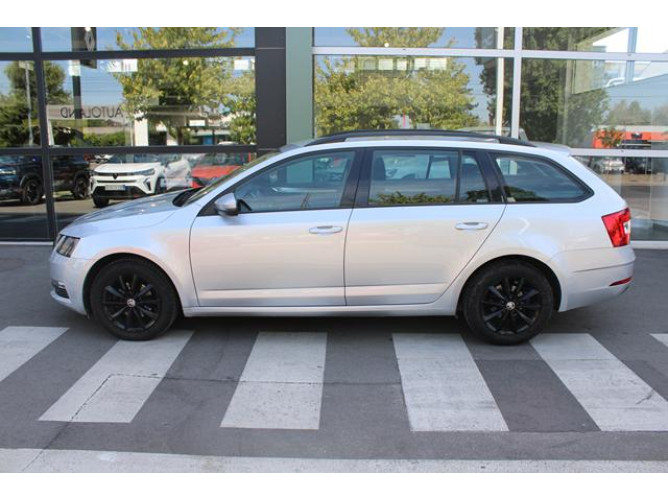 Škoda Octavia 1.6 TDI Ambition SW 