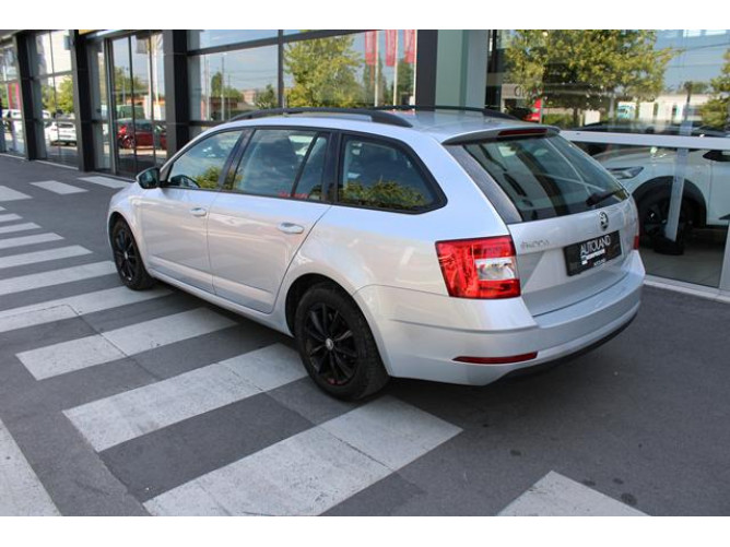 Škoda Octavia 1.6 TDI Ambition SW 