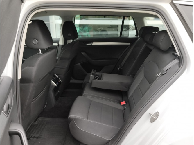 Škoda Superb 2.0 TDI Style DSG 