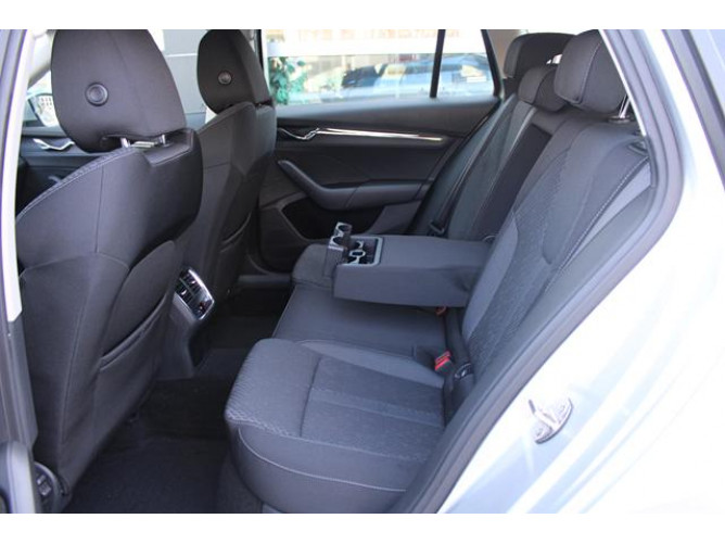 Škoda Octavia 2.0 TDI STYLE DSG 