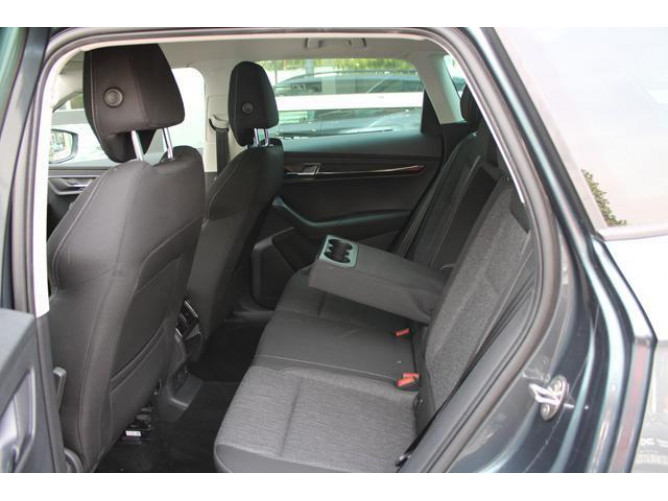 Škoda Karoq 1.5 TSI STYLE DSG 