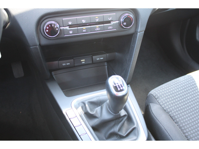 Kia Ceed 1.0 T-Gdi 5DR 
