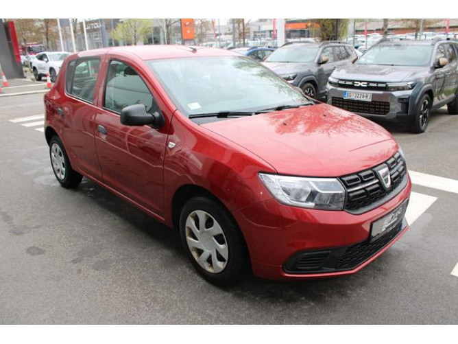 Dacia Sandero 1.2 Essential 