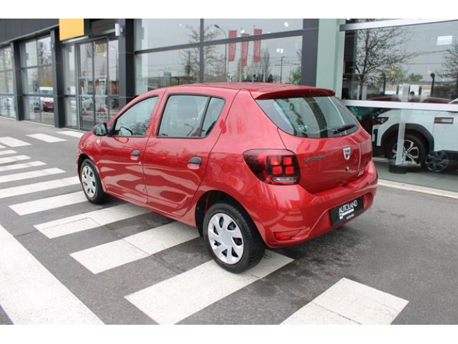 Dacia Sandero 1.2 Essential 