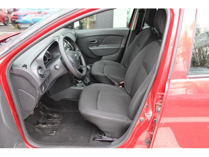 Dacia Sandero 1.2 Essential 