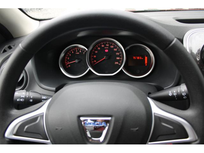 Dacia Sandero 1.2 Essential 