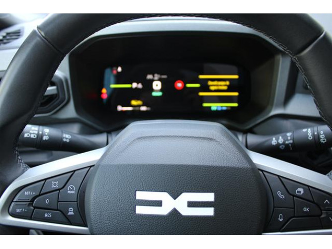 Dacia Bigster 1.8 HYBRID AUT 