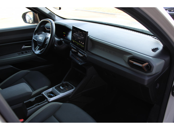 Dacia Duster 1.6 E-TECH HYB. AUT 