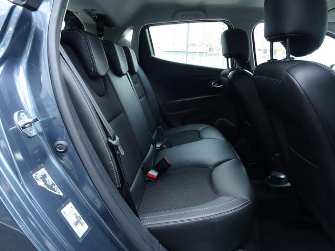 Renault Clio TCE 120 EDC Intens 