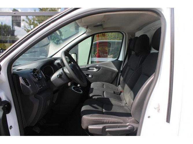 Renault Trafic 2.0 dCi 