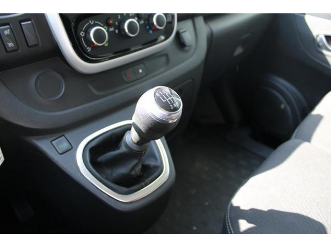 Renault Trafic 2.0 dCi 