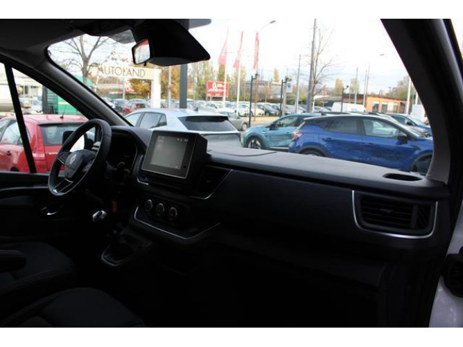 Renault Trafic 2.0 dCi 