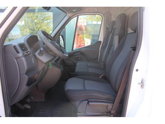 Renault Master 2.3 dCi 