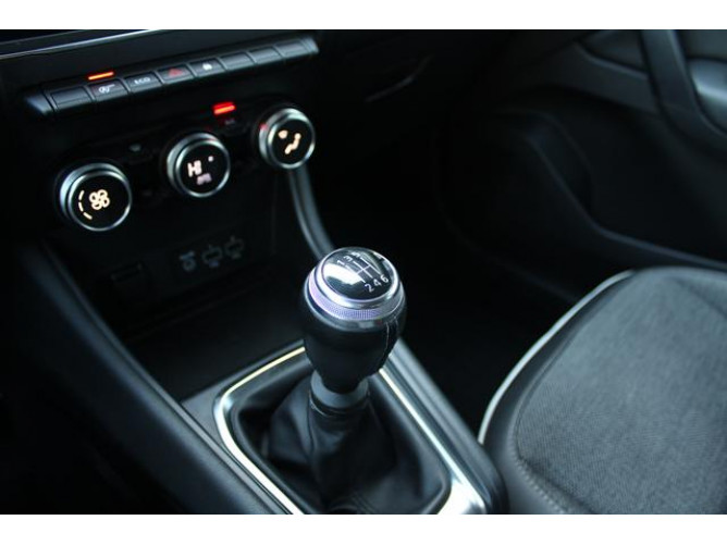 Renault Captur 1.0 tCe Intens 