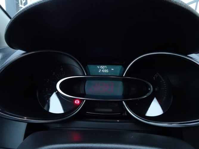 Renault Clio 1.5 dCi INTENS EDC 