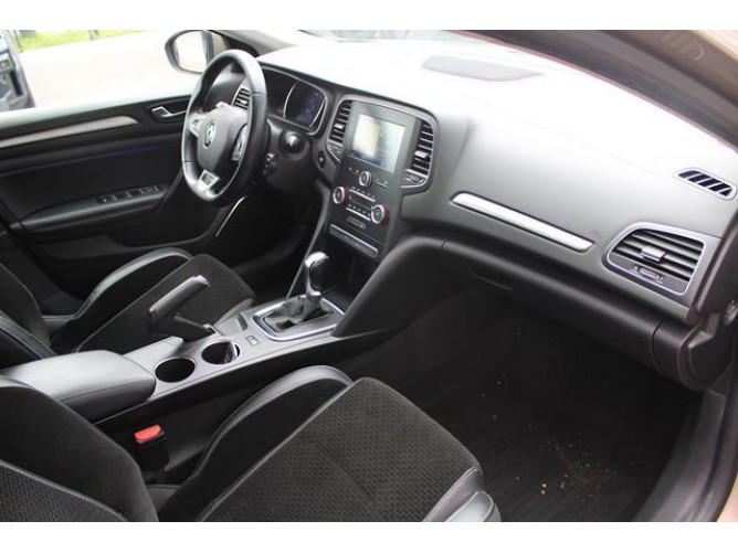 Renault Megane 1.5 dCi LIMITED EDC 