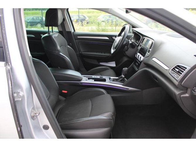 Renault Megane 1.5 dCi EDC 