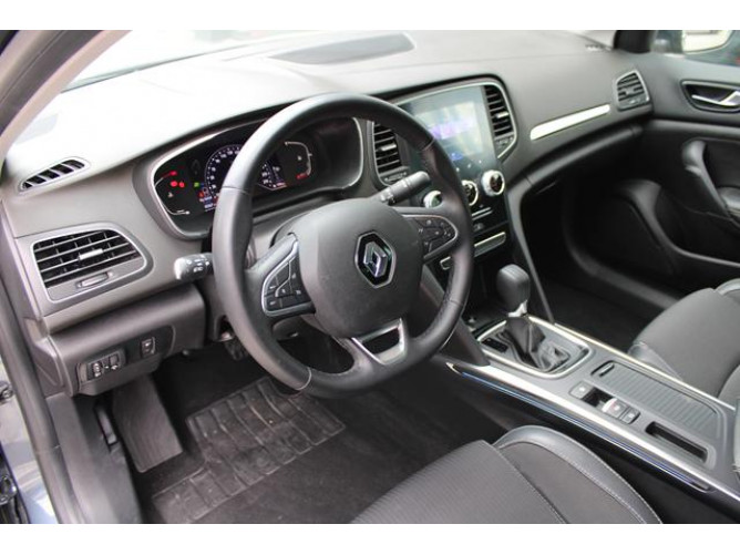 Renault Megane 1.5 dCi EDC 
