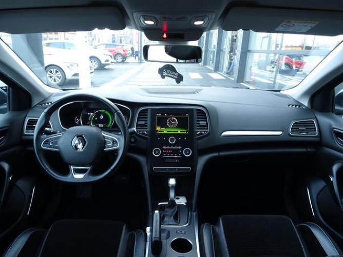 Renault Megane 1.5 dCi EDC Intens 