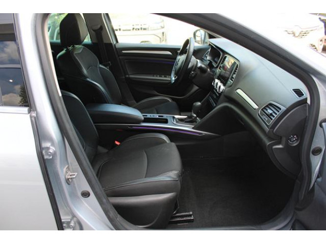 Renault Megane 1.5 dCi EDC 
