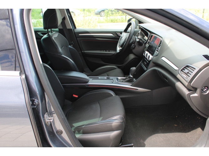 Renault Megane 1.5 dCi EDC 