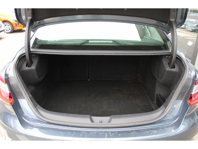 Renault Megane 1.5 dCi Intens EDC 
