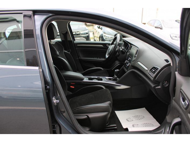Renault Megane 1.5 dCi Intens EDC 