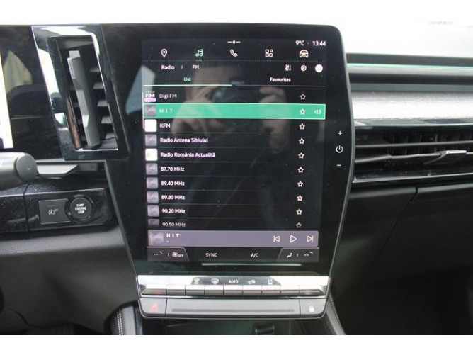 Renault Austral 1.3 tCe Hybrid DCT 