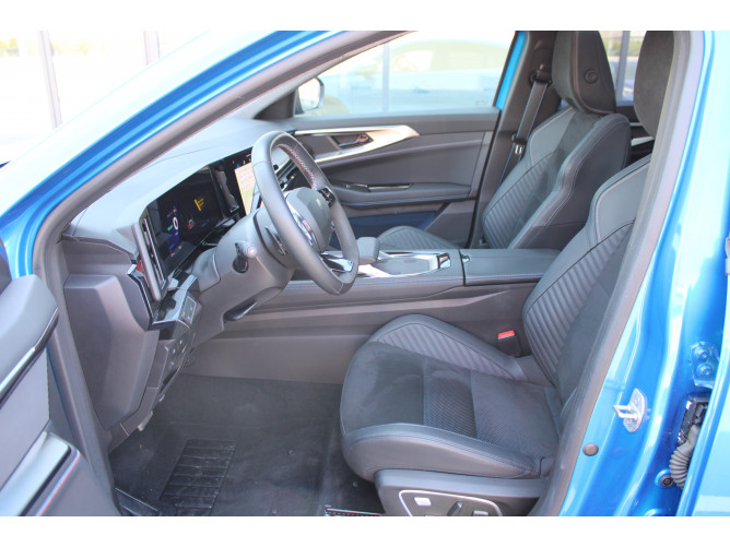 Renault Rafale 1.2 E-Tech Hybrid 